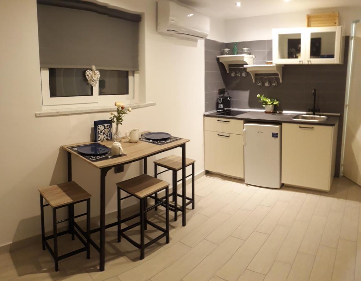 Nadine Penthouse Studio Daire Napoli Dış mekan fotoğraf